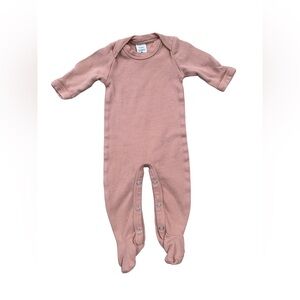 Kate Quinn Size NB Organic Neutral Peach Footie Sleeper Pajamas